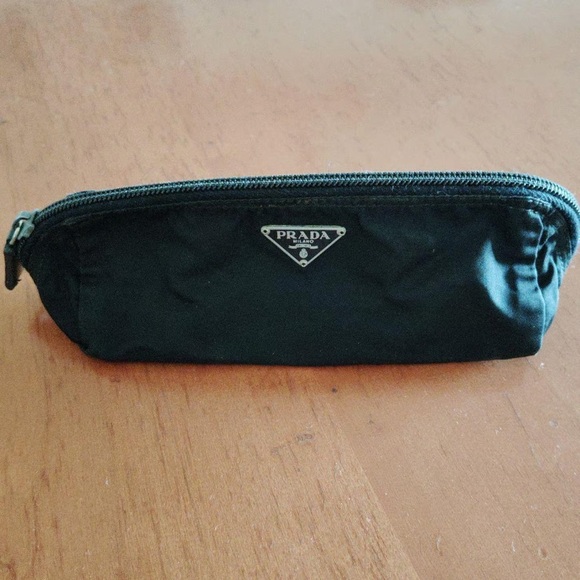 Vintage Prada Black Nylon Tote Bag with Leather Handles - Picture 11 of 11